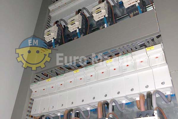 Schneider - Umspannstation - Image 3